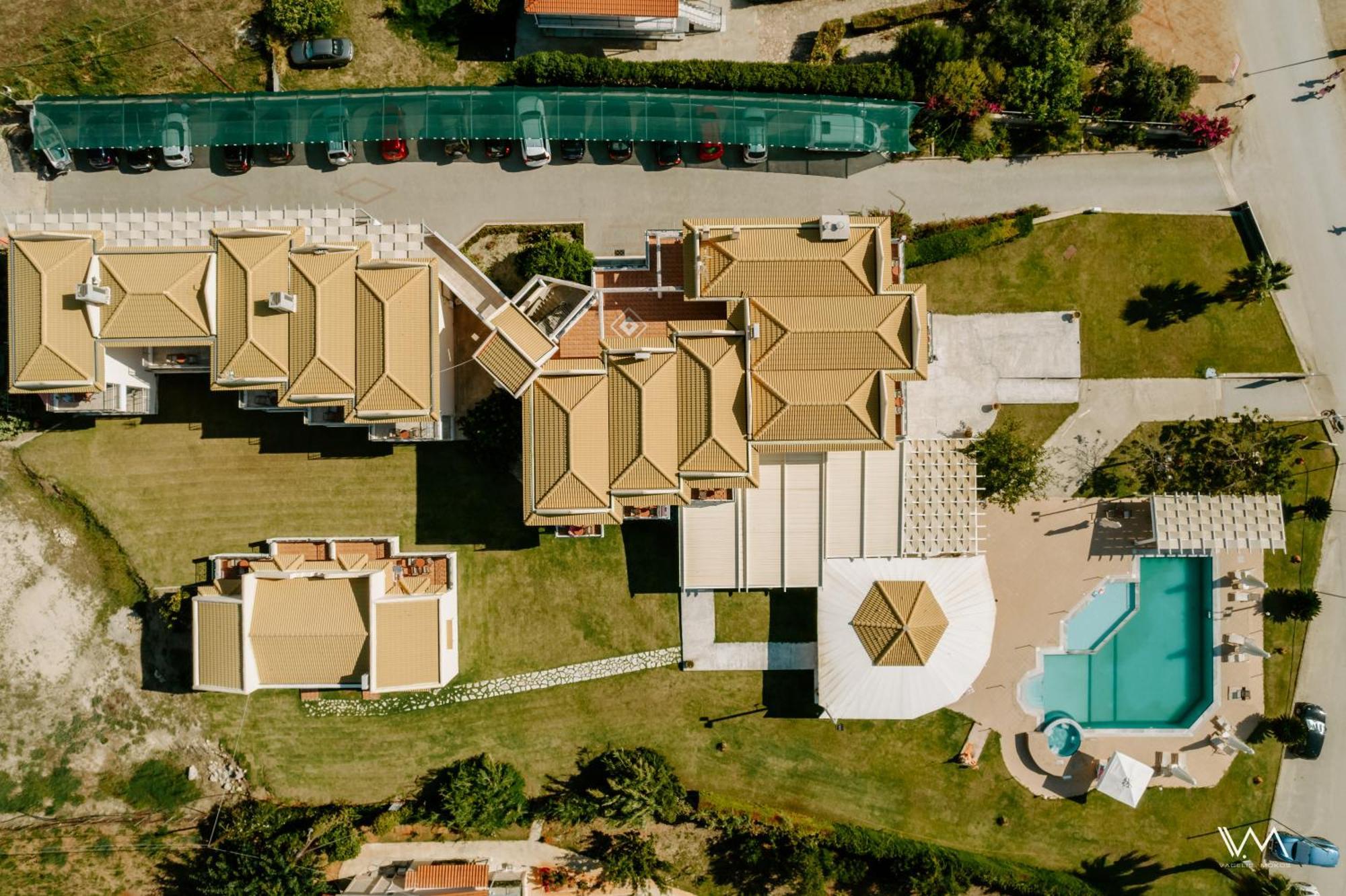 Coralli Hotel Perdika  Exterior photo